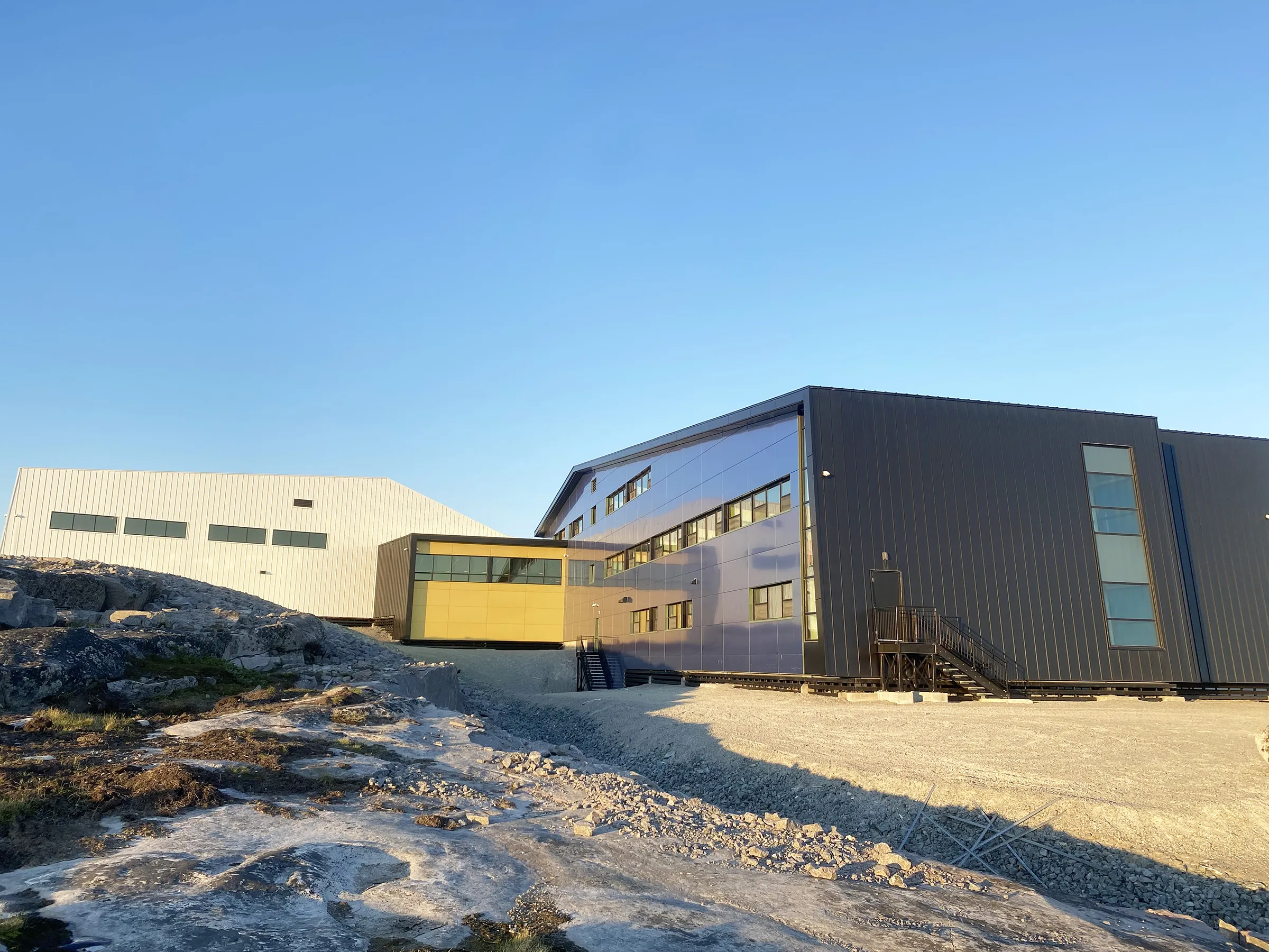 École secondaire Inukjuak MLS Architectes